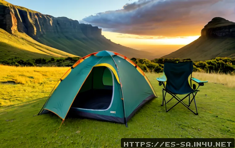 남아프리카 공화국에서 캠핑하기 좋은 곳 - Photorealistic wide-angle campsite in South Africa’s Drakensberg Mountains, sturdy modern tent besid...